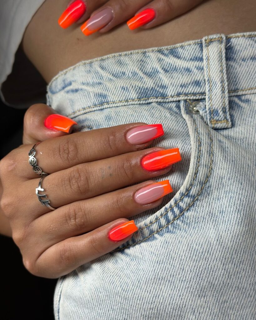 ORANGE-AND-NUDE-COMBO-NAIL