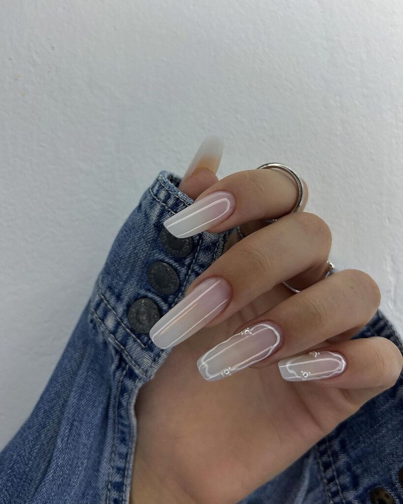 minimalist nail art