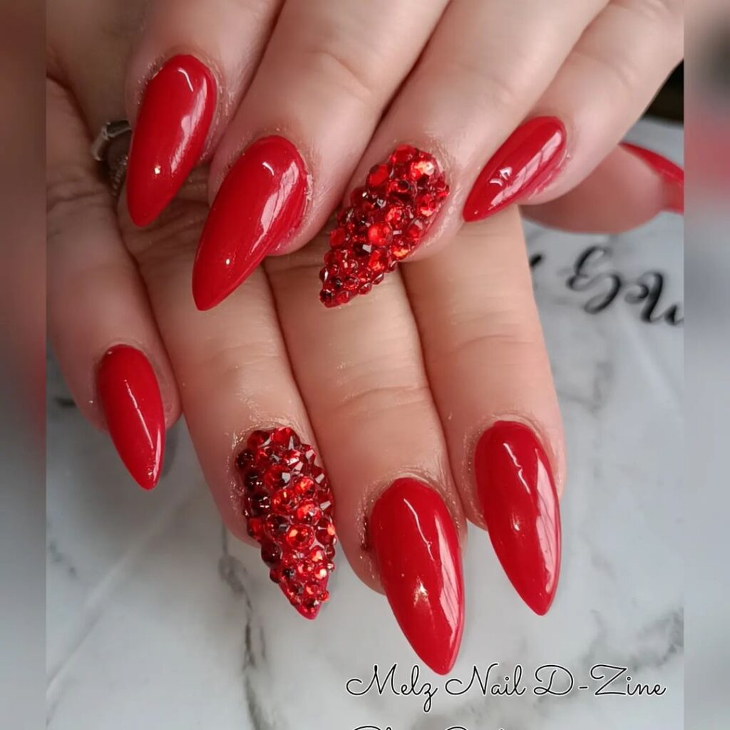 red nail designs